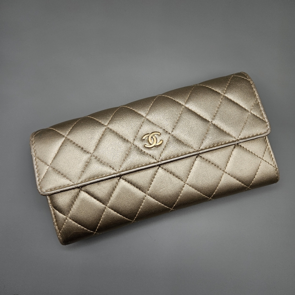 CHANEL Authentic Gold Flap Wallet/Clutch - Picture 9 of 16